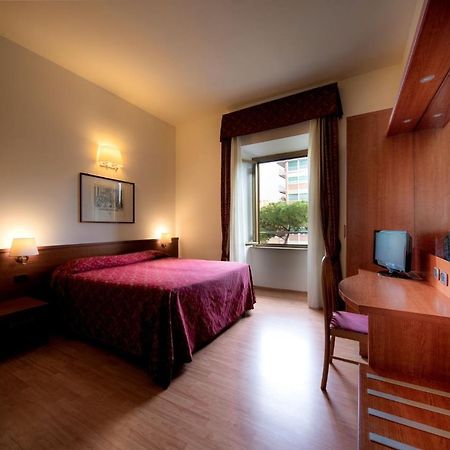 Domus Appia 154 B&B Rome Bagian luar foto